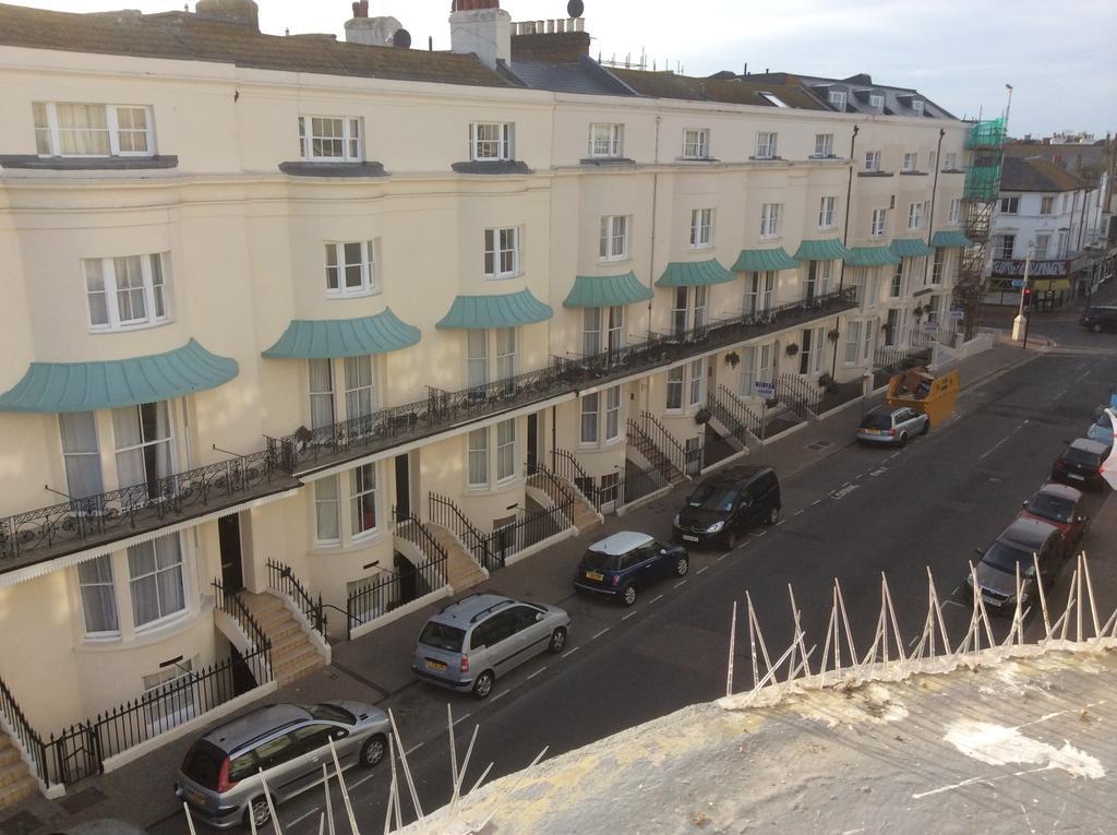 Sterling Lodge Hotel Eastbourne Room photo